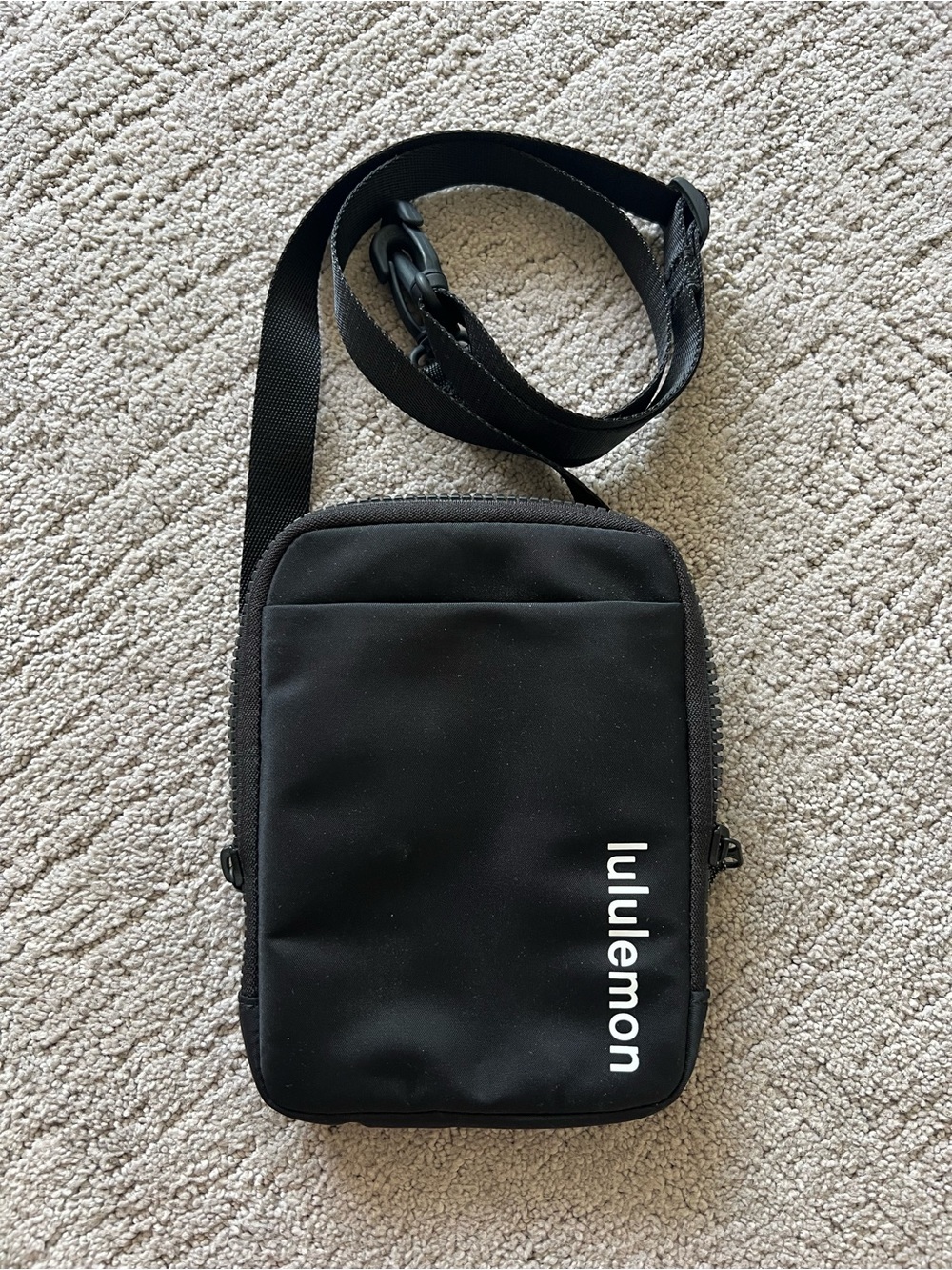 Lululemon Easy Access Crossbody Bag